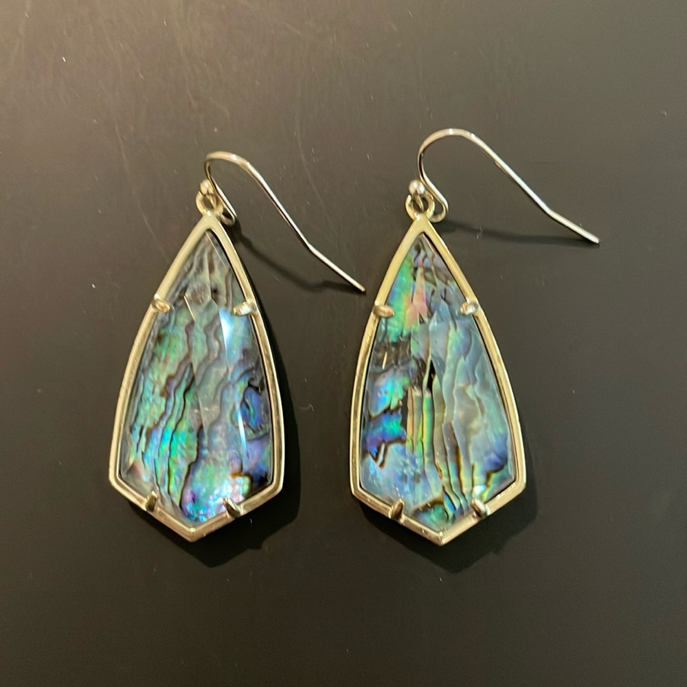 Kendra Scott Carla Earrings Abalone, EUC